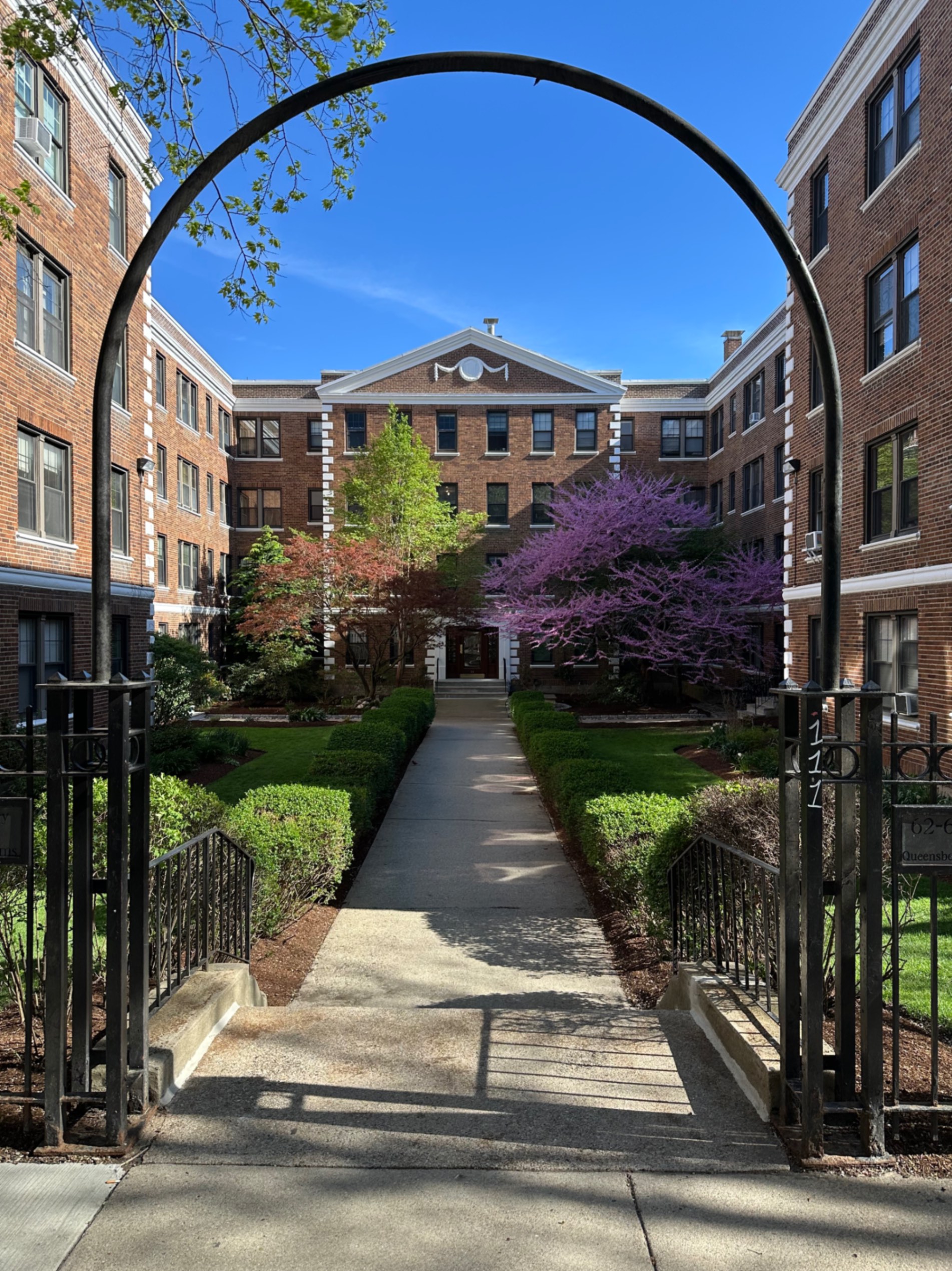 62-66 Queensberry St