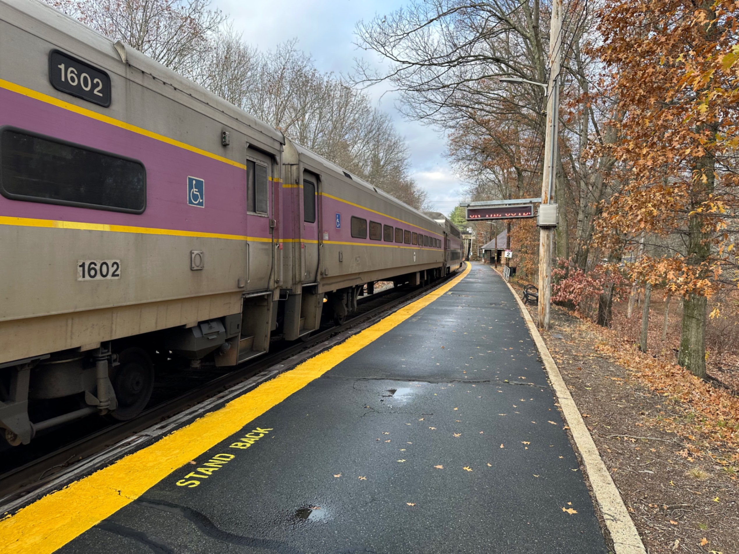 Wellesley Farms station
